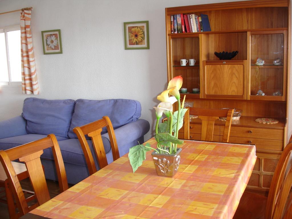 Las Palmeras - Zand Properties Benidorm Room photo